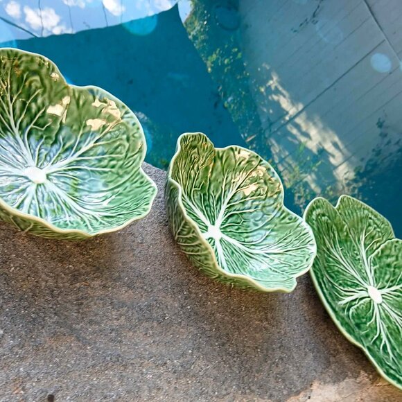FUN Green Bordallo Pinheiro Cabbage Plate and 2 Salad Bowls Set - Picture 3 of 9